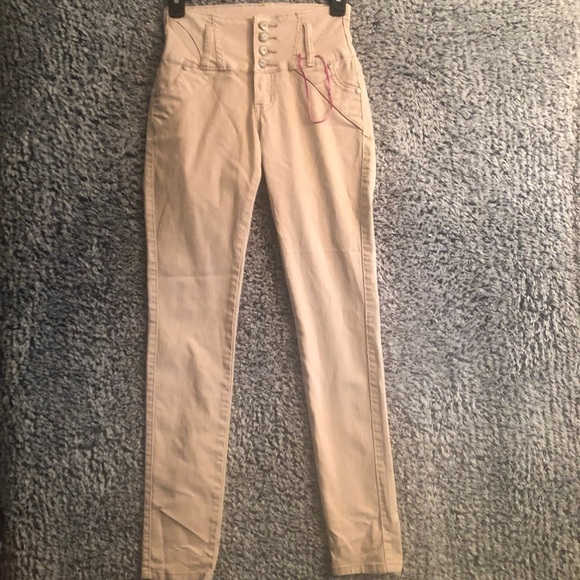 Beautiful Women’s ugh the pink skinny pants fly Button in the front Size 1 - Picture 12 of 12